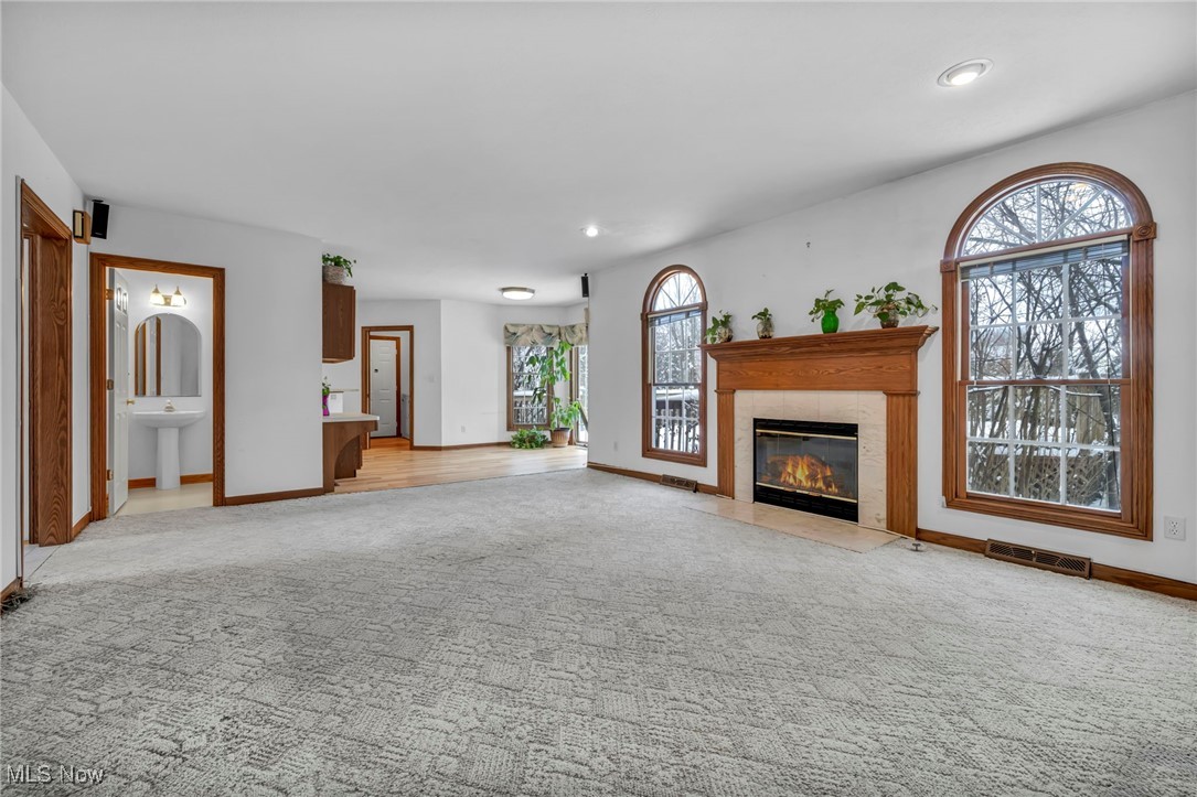 221 Newfield Circle