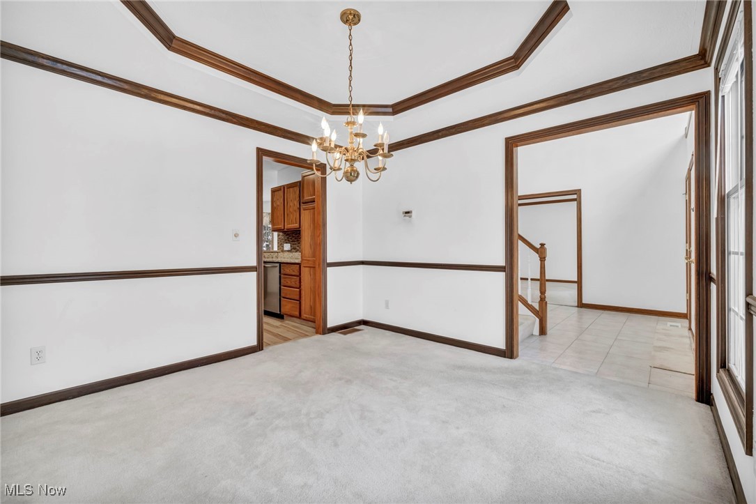 221 Newfield Circle