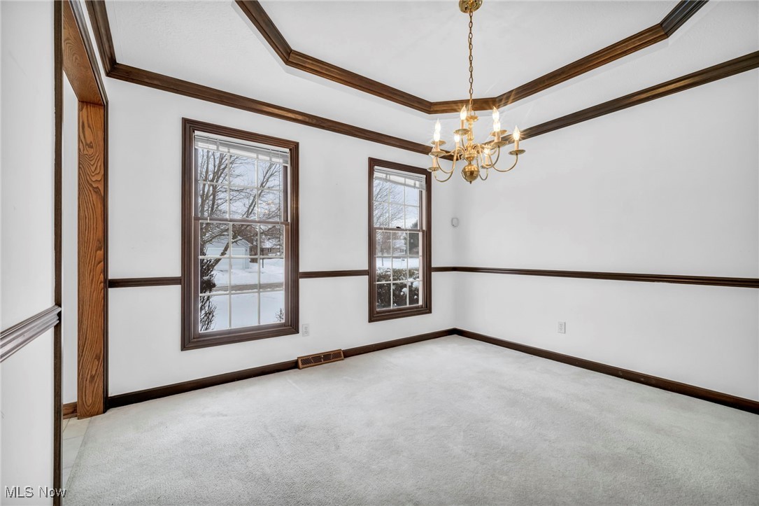 221 Newfield Circle