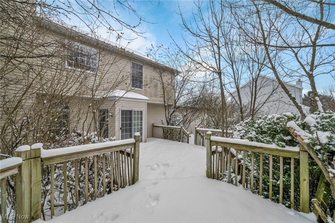 221 Newfield Circle