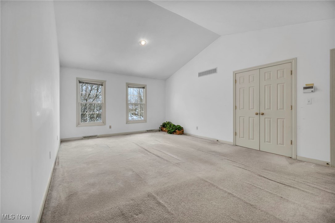 221 Newfield Circle