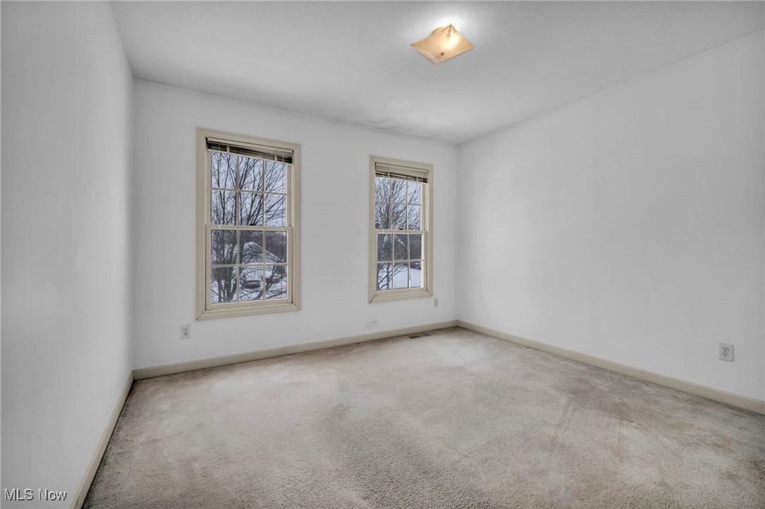 221 Newfield Circle