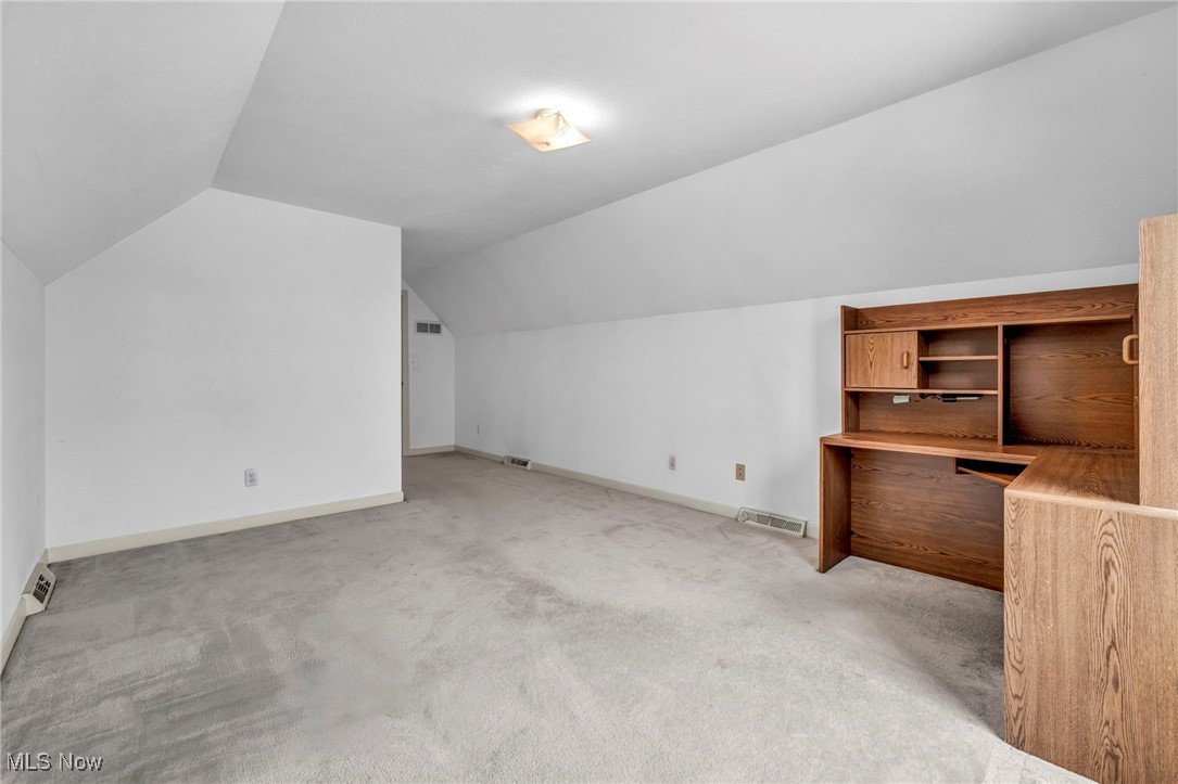 221 Newfield Circle