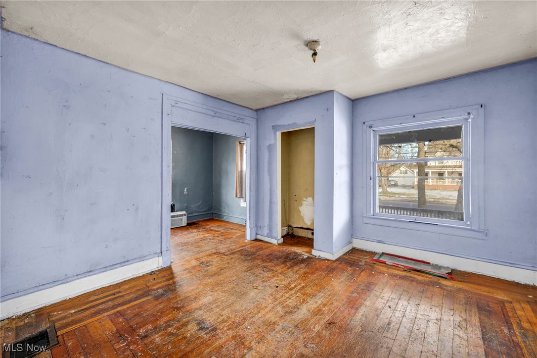 215 W College Street