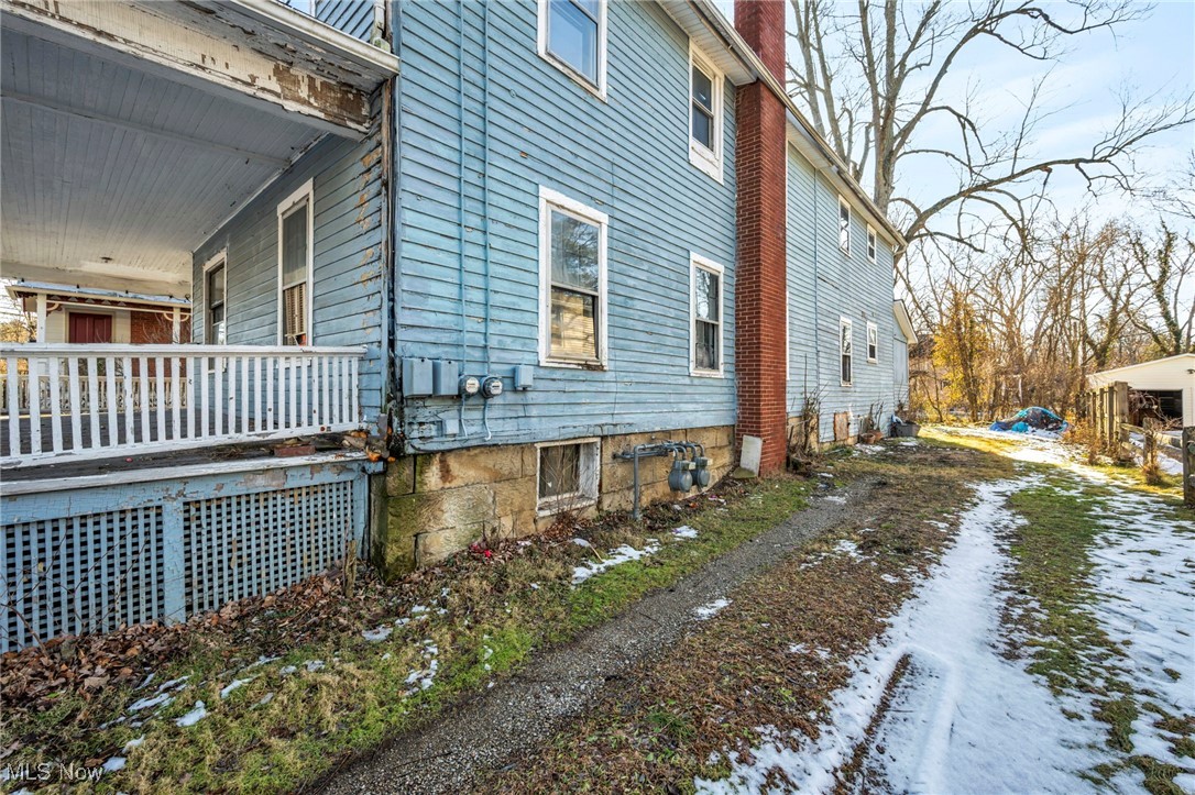 215 W College Street
