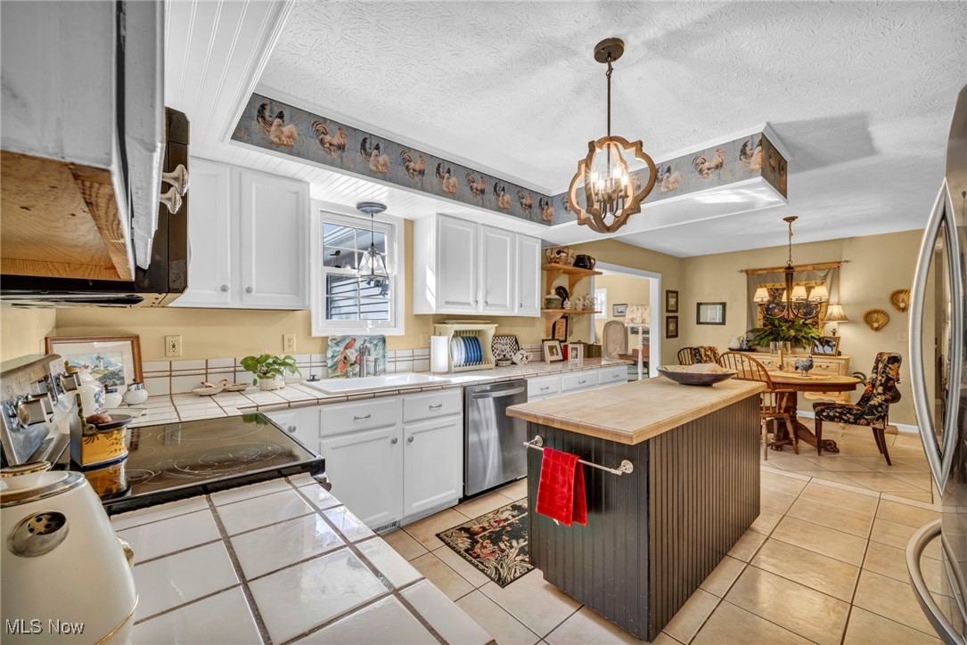 7292 Kenssington Drive