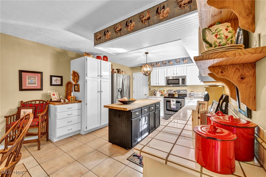 7292 Kenssington Drive