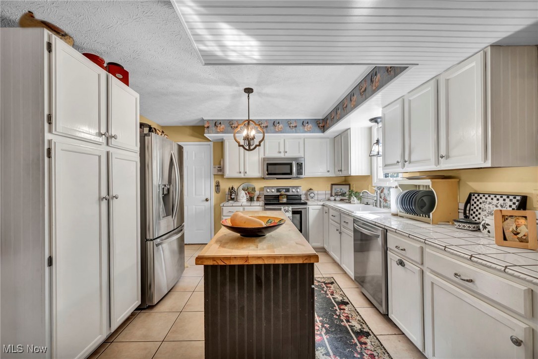 7292 Kenssington Drive