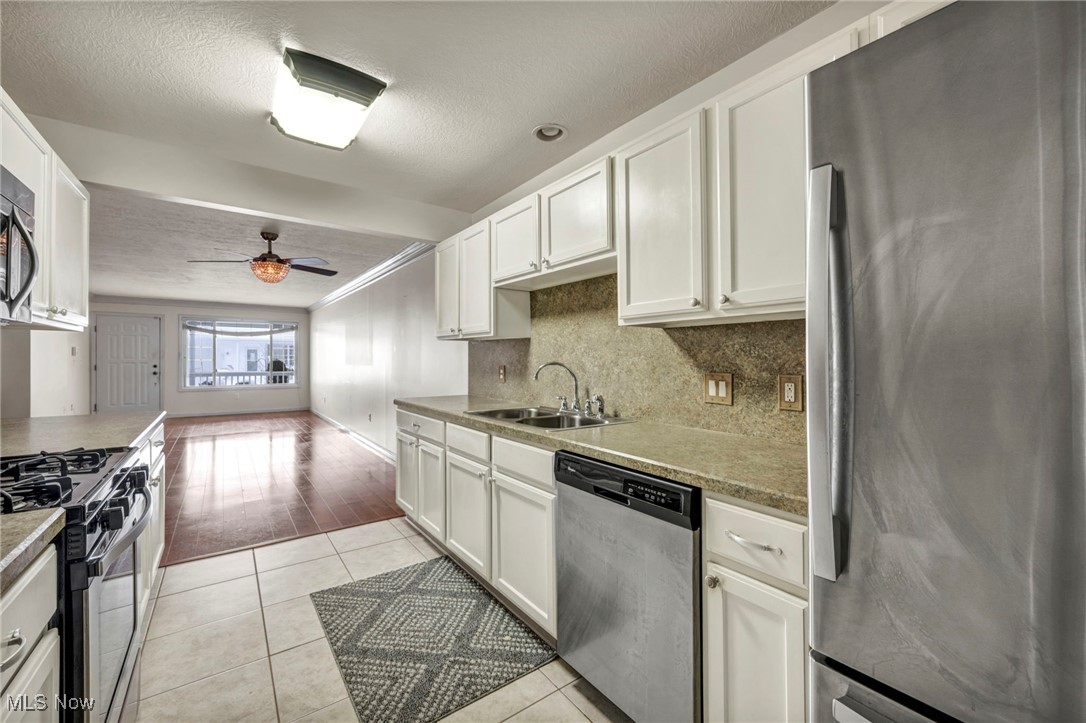6857 Paradise Way