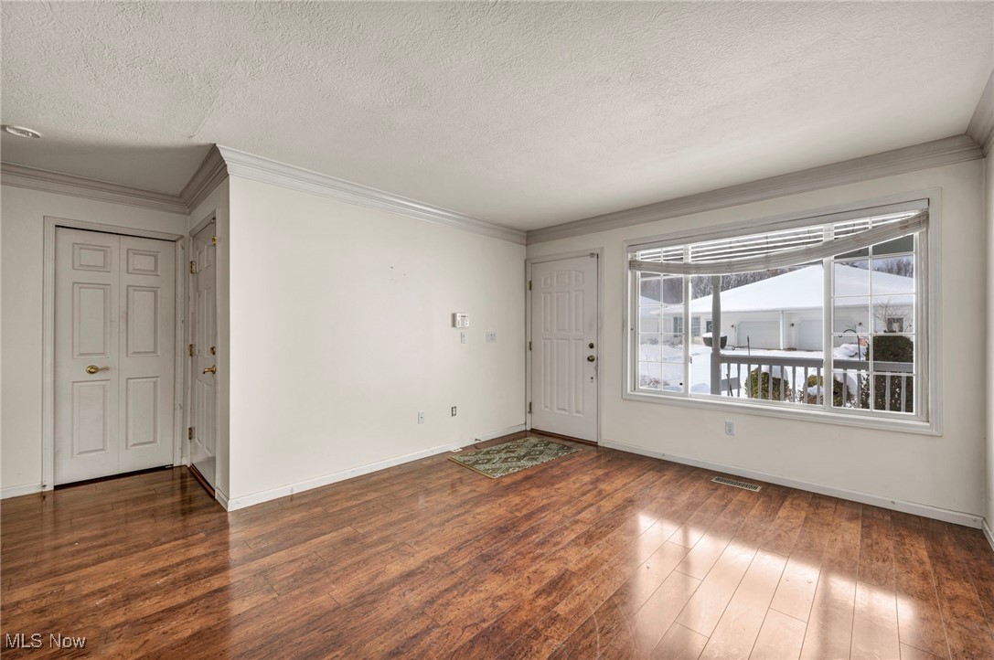 6857 Paradise Way