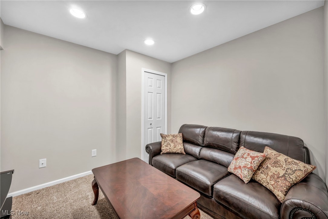 6245 W Breezeway Drive