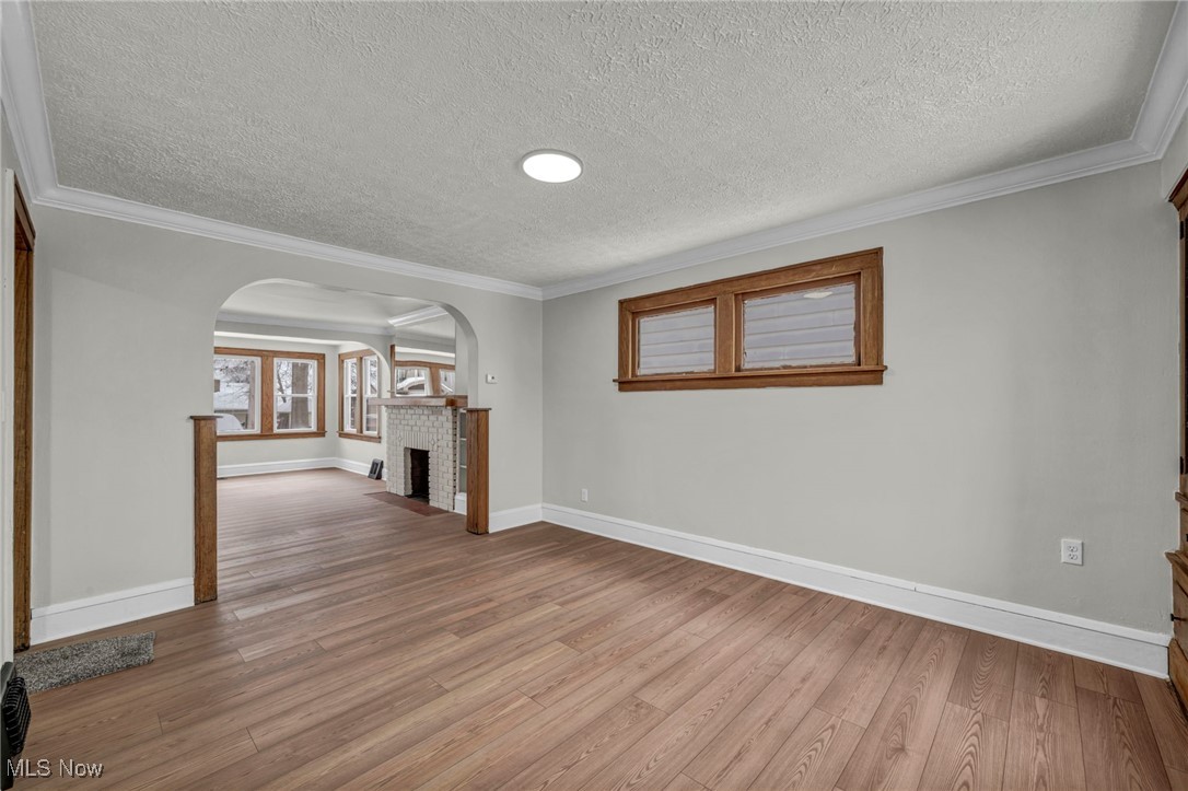 3676 W 129th Street