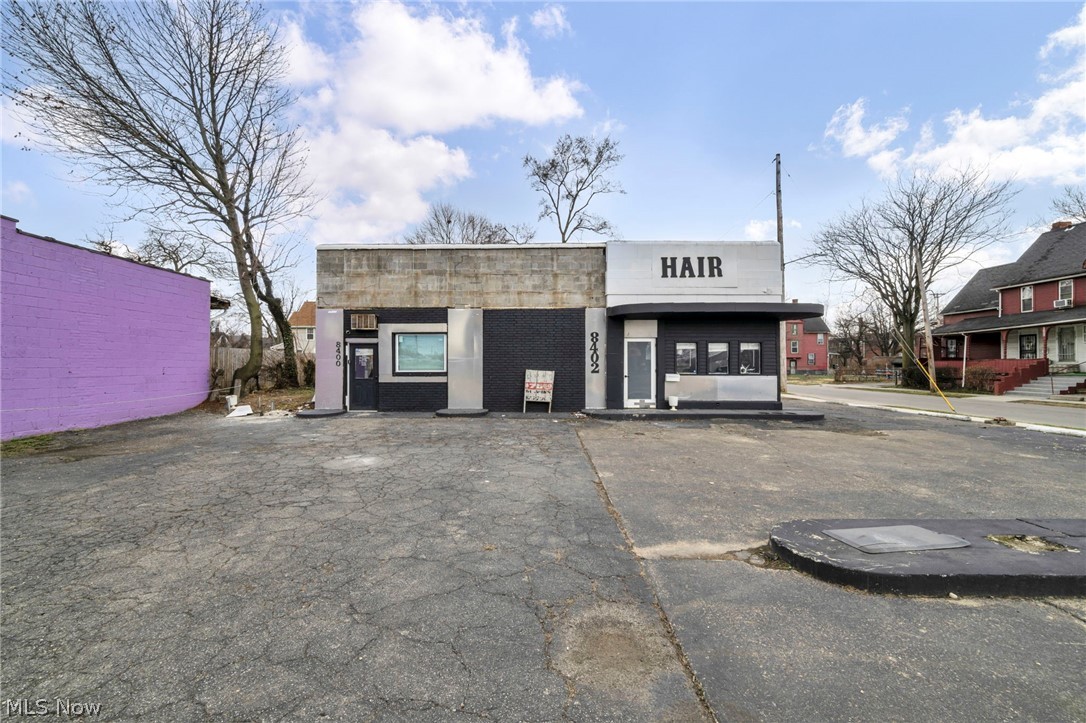 8400-8402 Cedar Avenue
