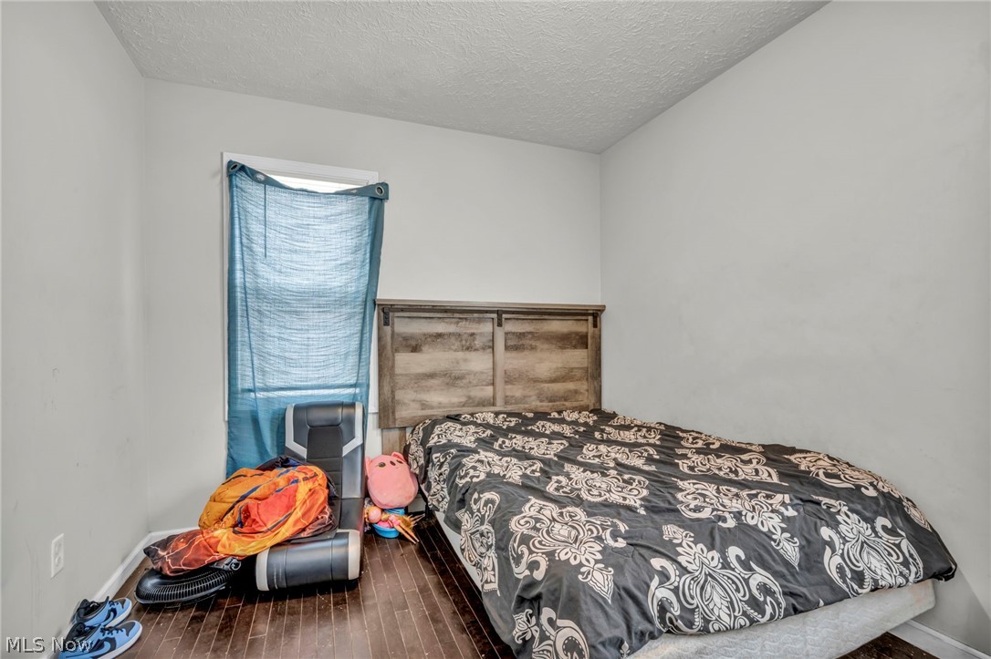 515 E 250th Street