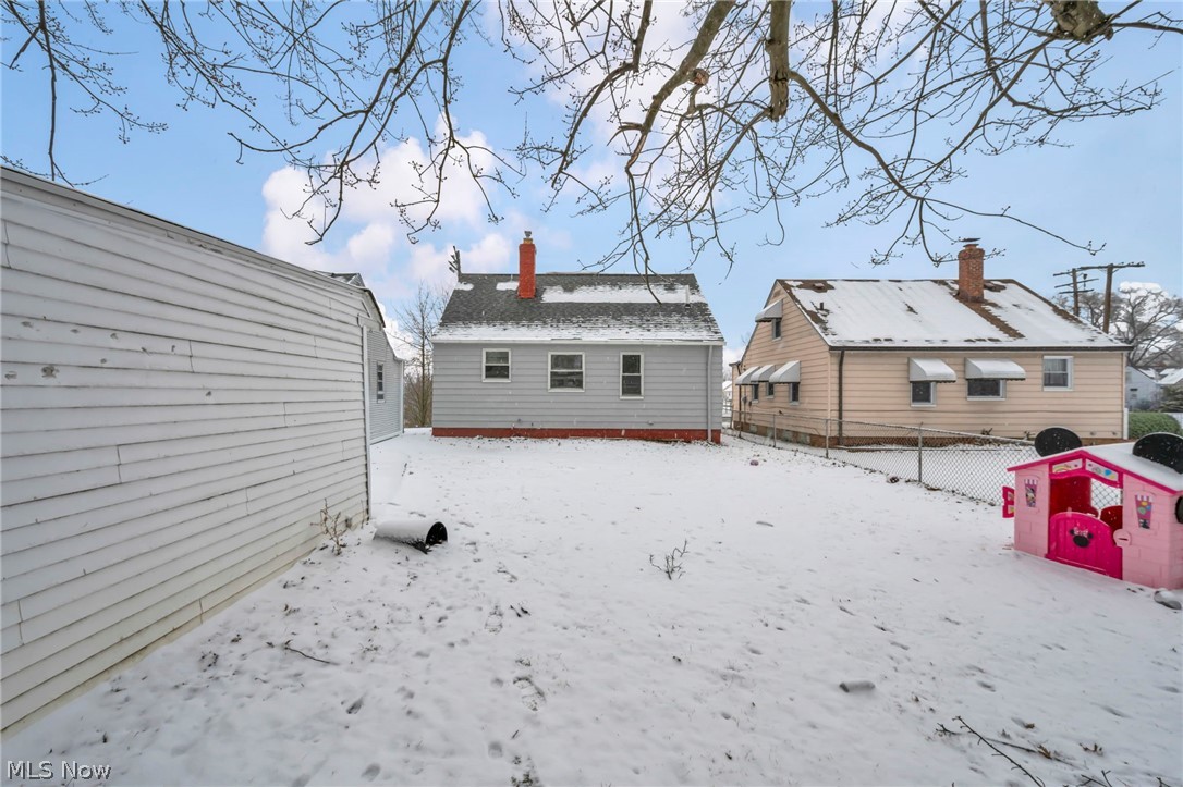 515 E 250th Street