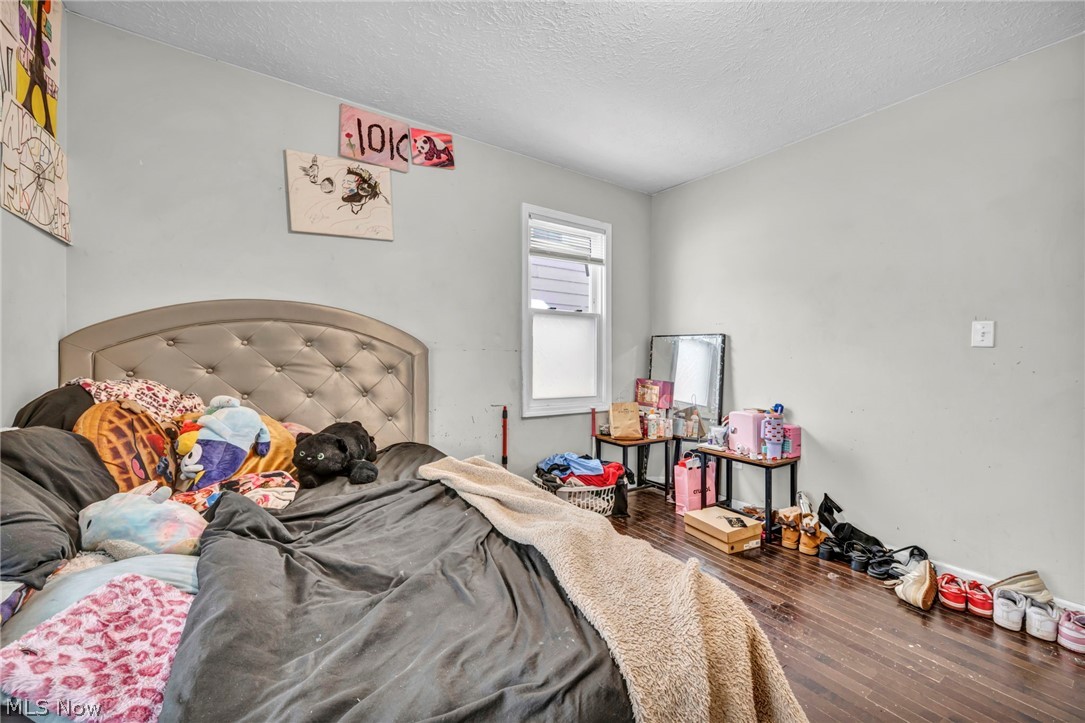 515 E 250th Street