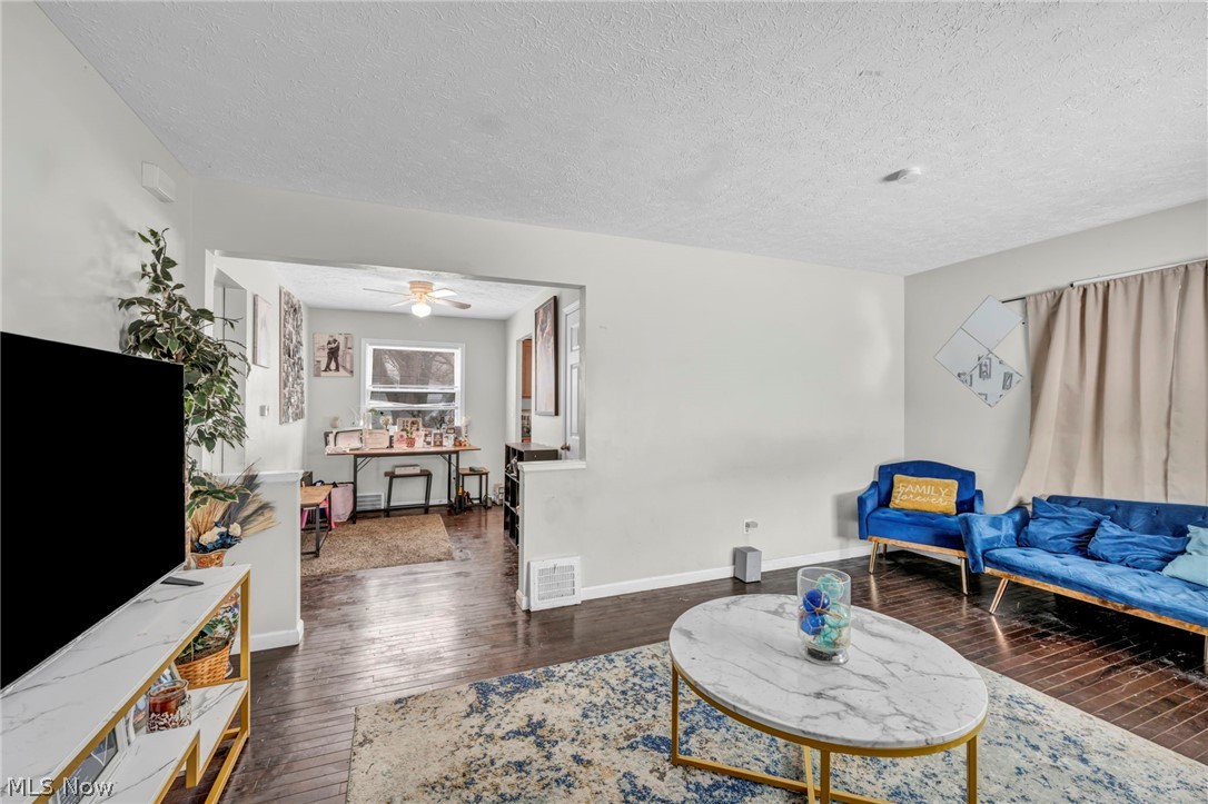 515 E 250th Street