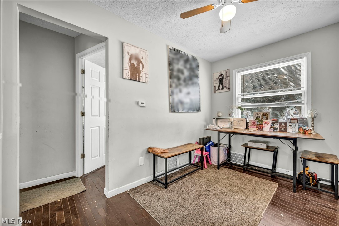 515 E 250th Street