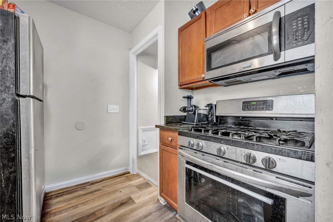 515 E 250th Street