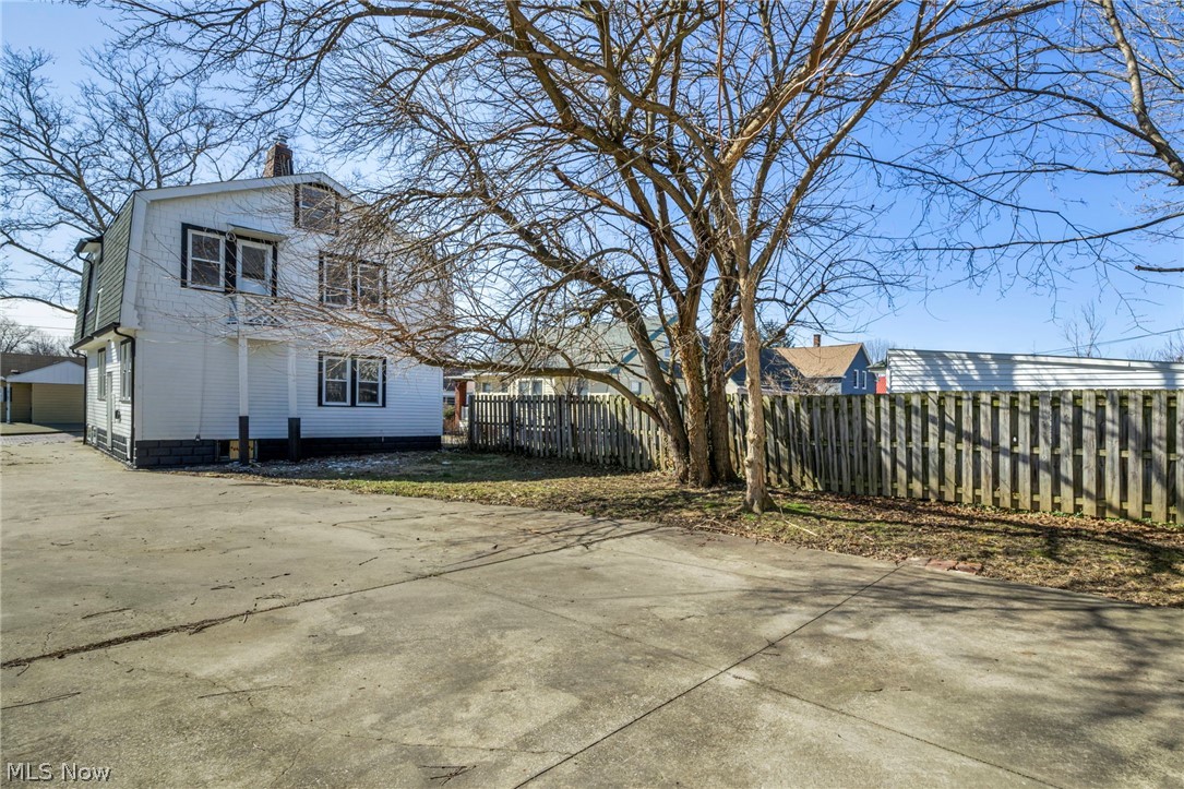 4306 Buechner Avenue down