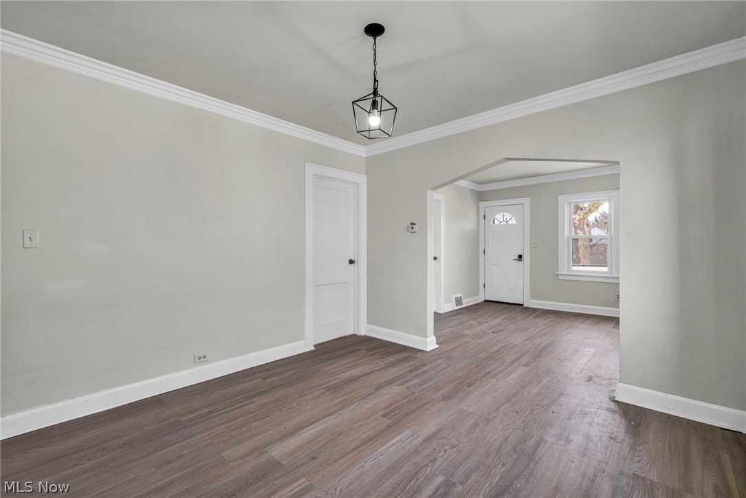 4306 Buechner Avenue down