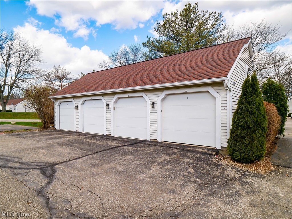 1207 W River Road N D3