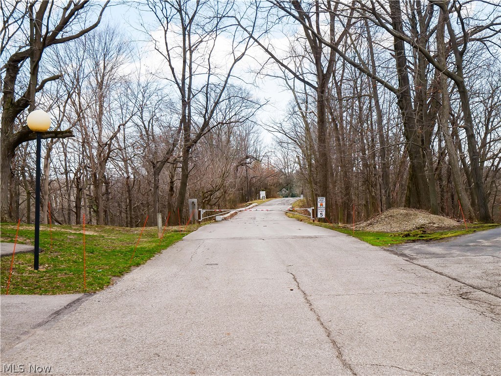1207 W River Road N D3
