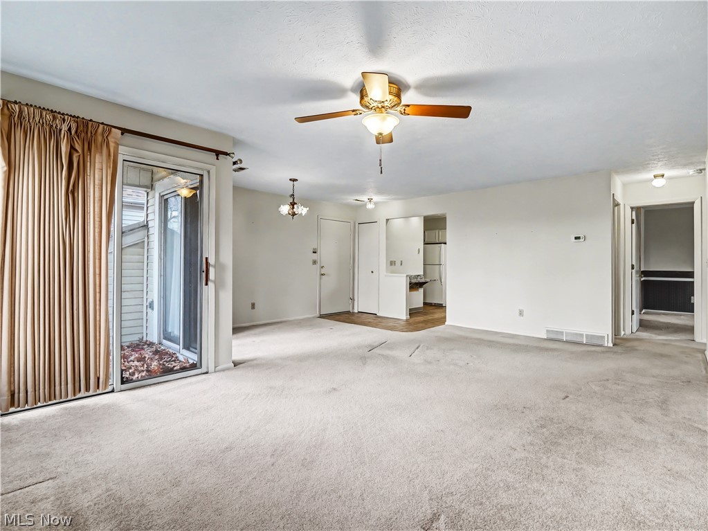 1207 W River Road N D3