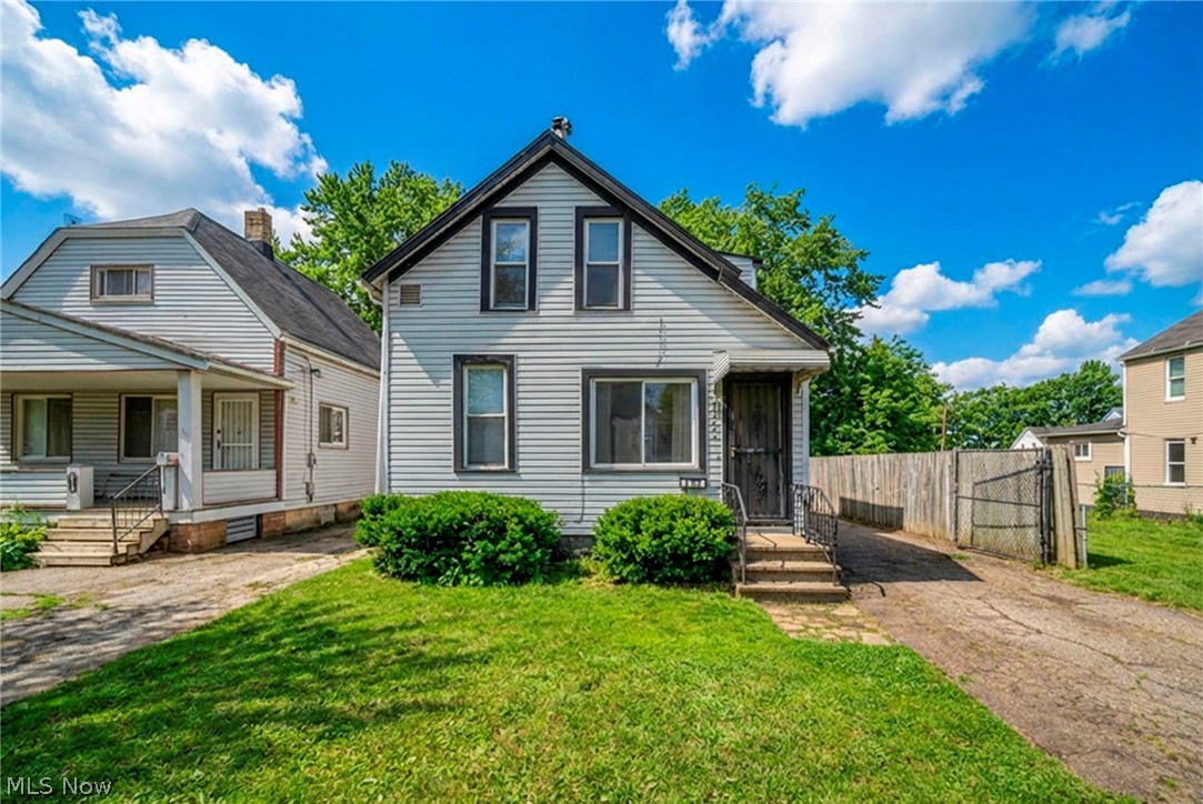 3606 E 54th Street