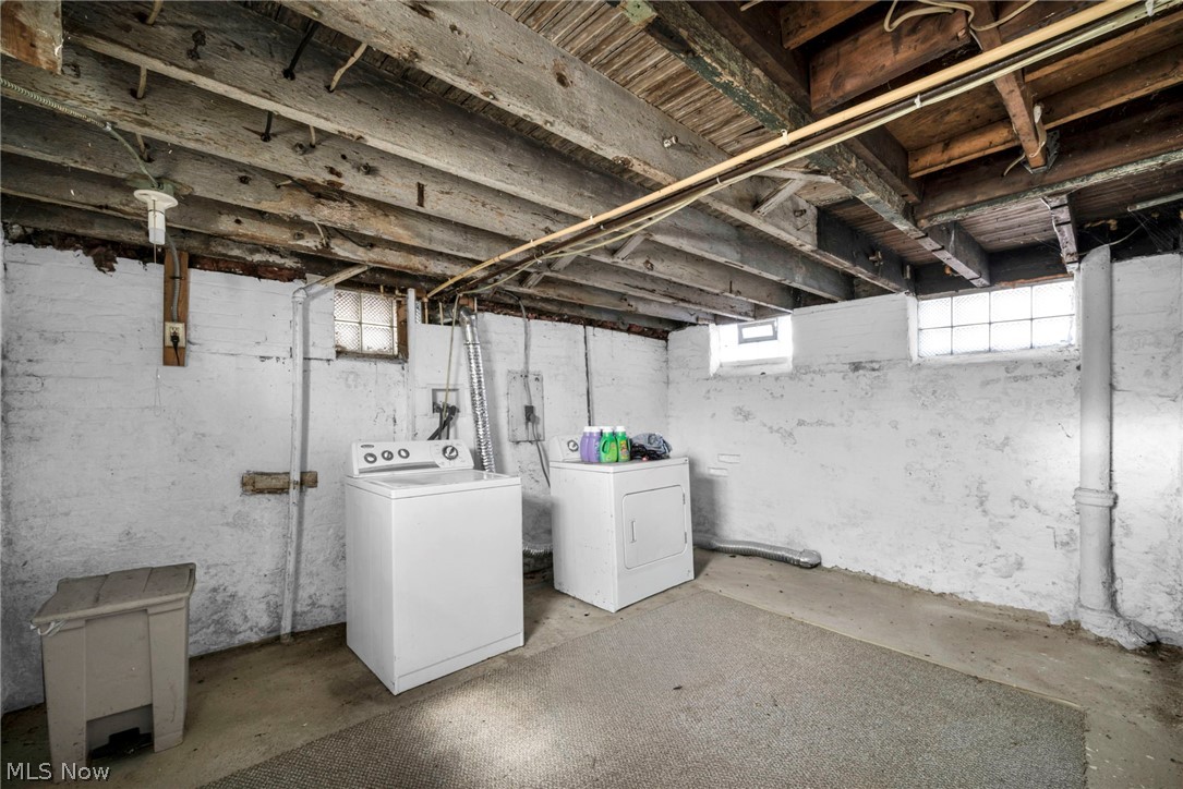 3606 E 54th Street