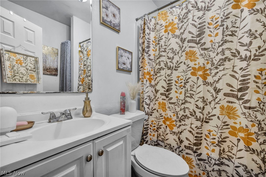 3606 E 54th Street