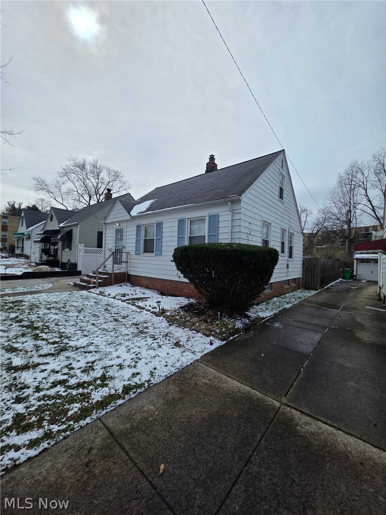 1566 E 195th Street