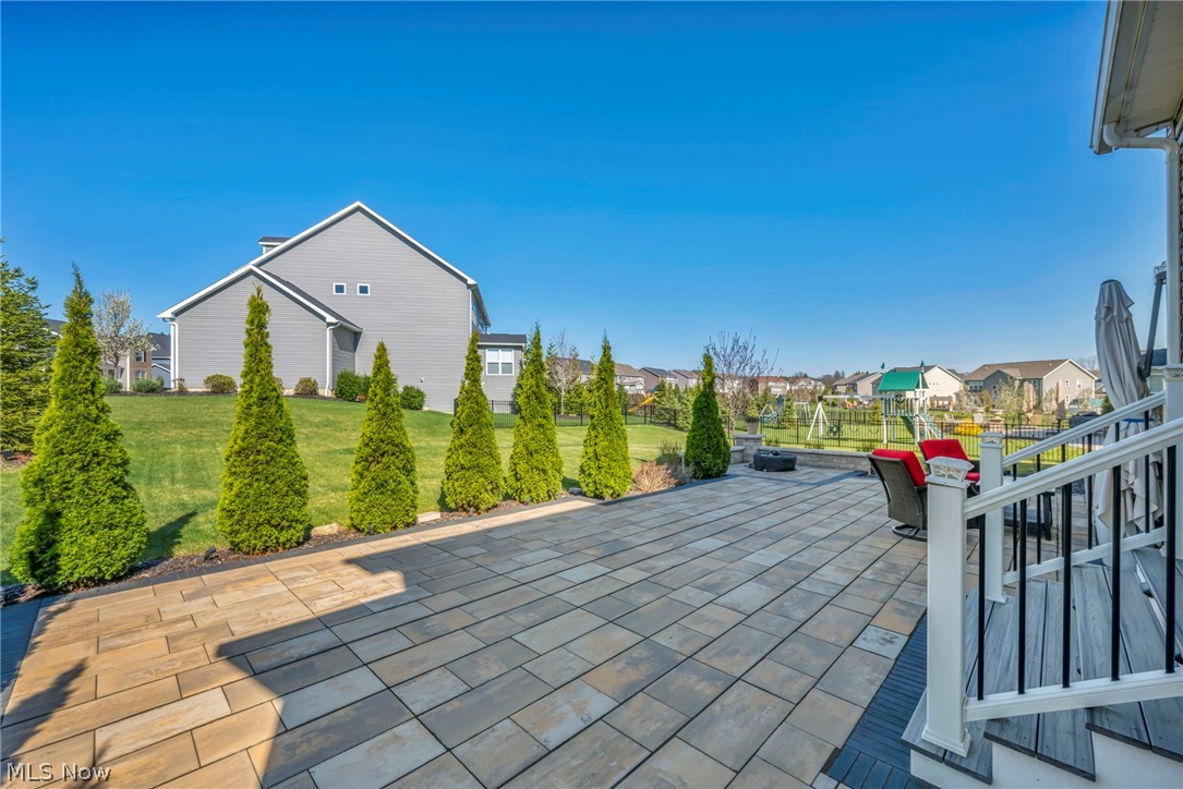 5250 Duxbury Drive