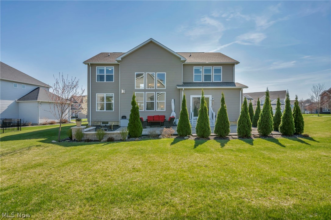 5250 Duxbury Drive