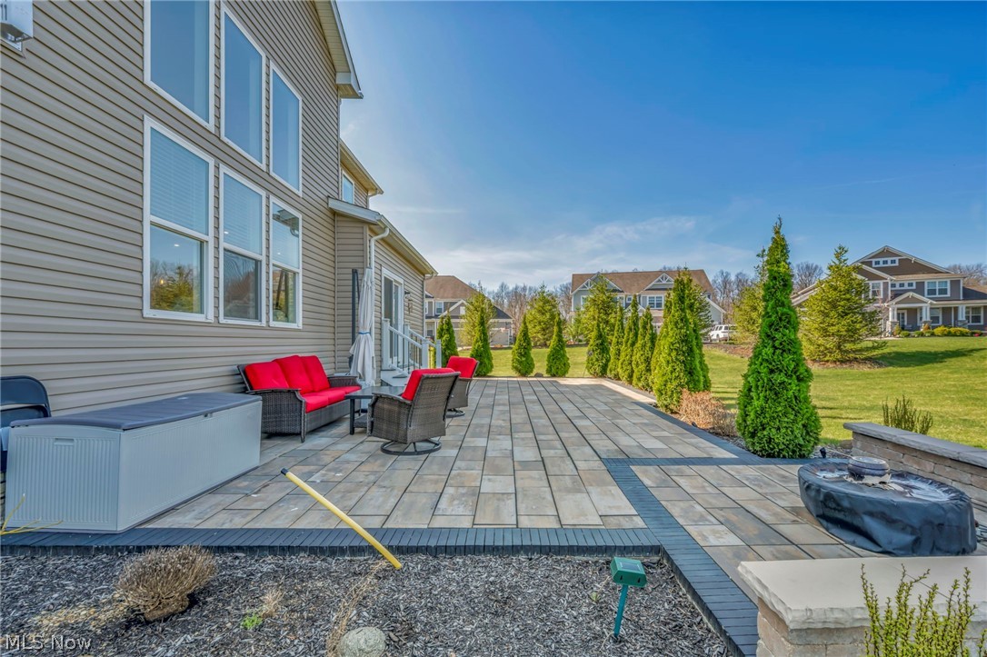 5250 Duxbury Drive