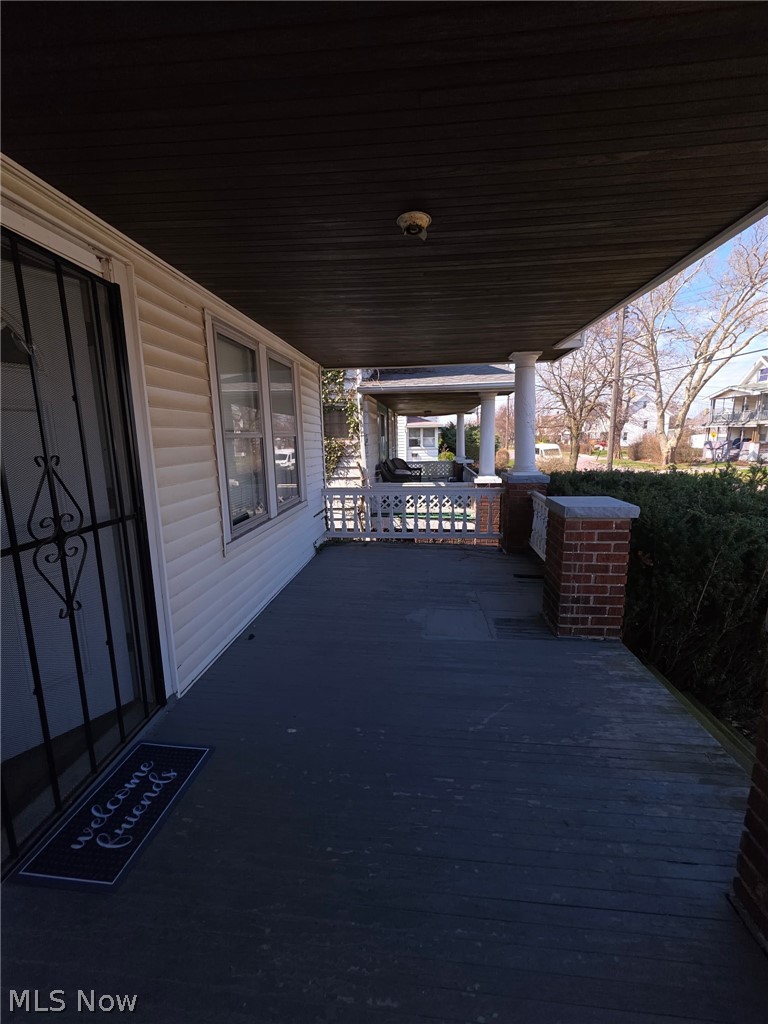19806 Shawnee Avenue