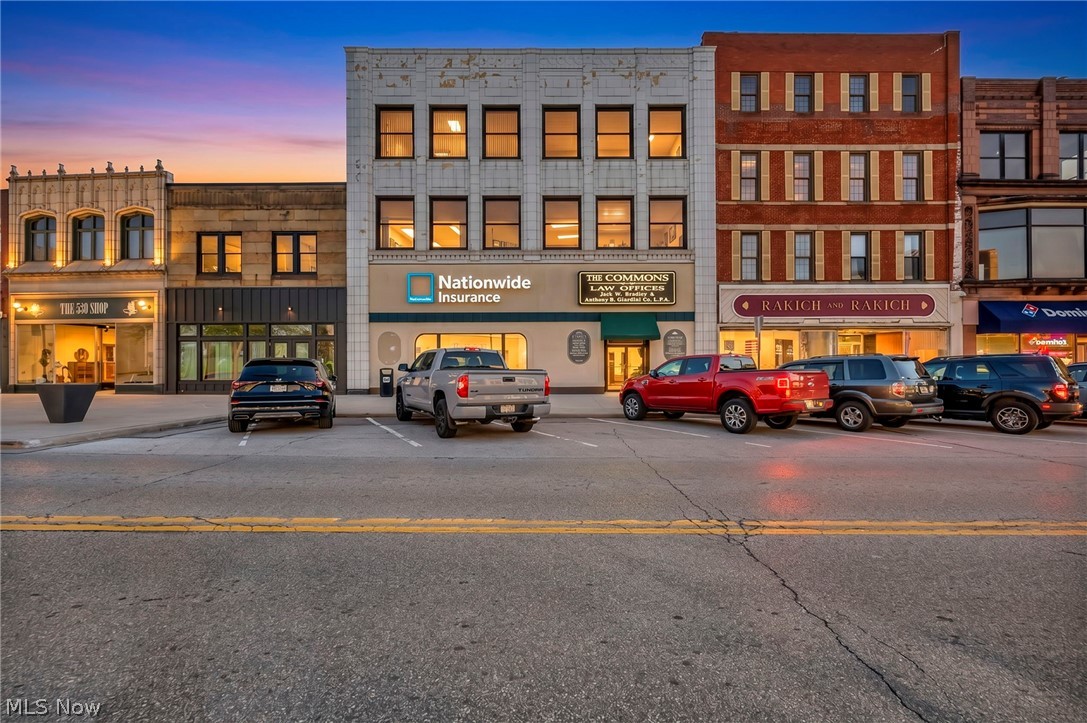 520 Broadway