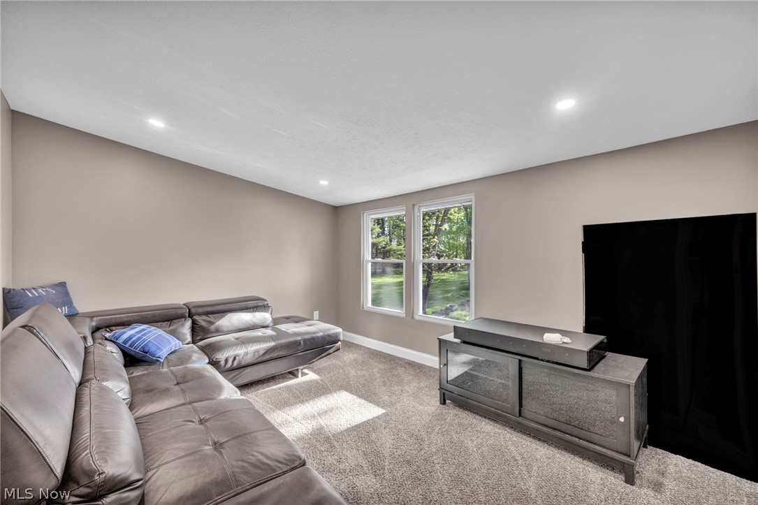 8689 Stearns Road