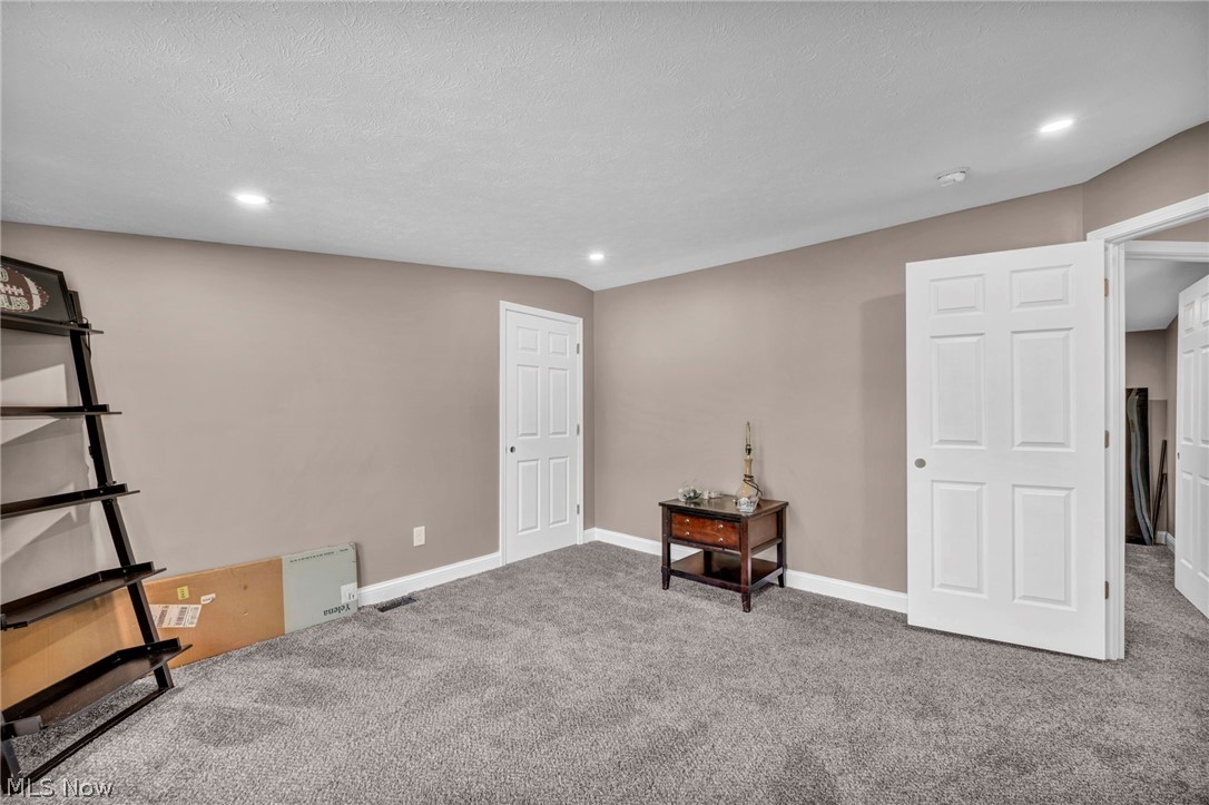 8689 Stearns Road