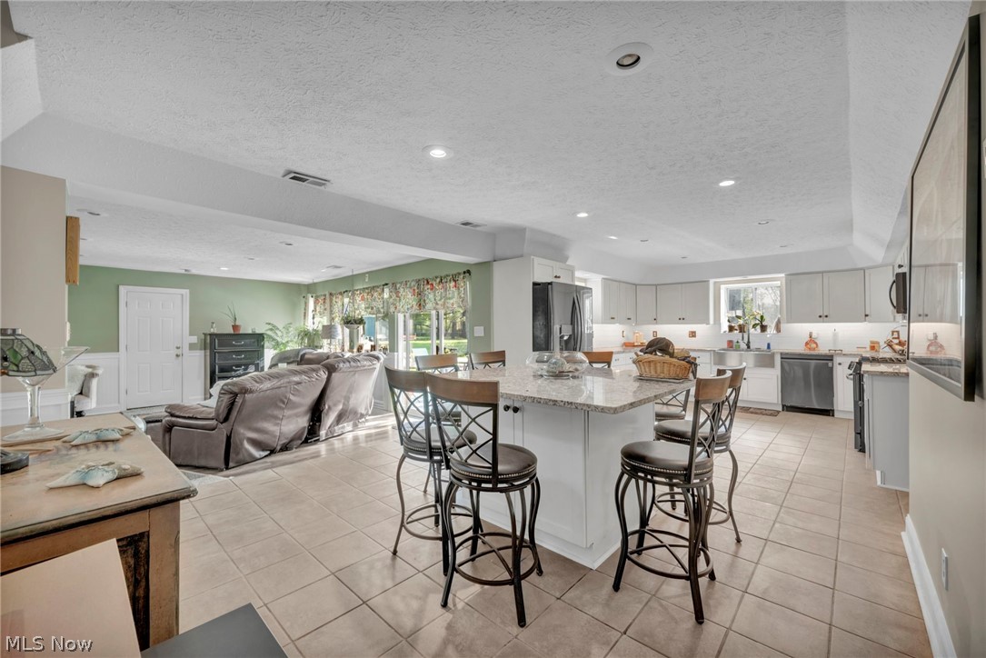 8689 Stearns Road