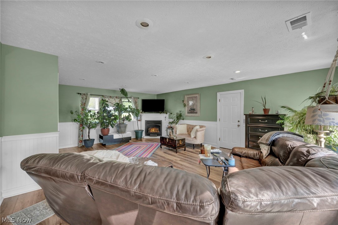 8689 Stearns Road