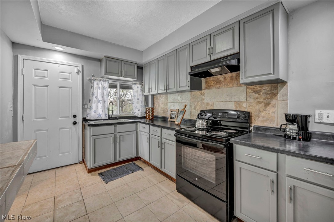 3200 Audubon Boulevard