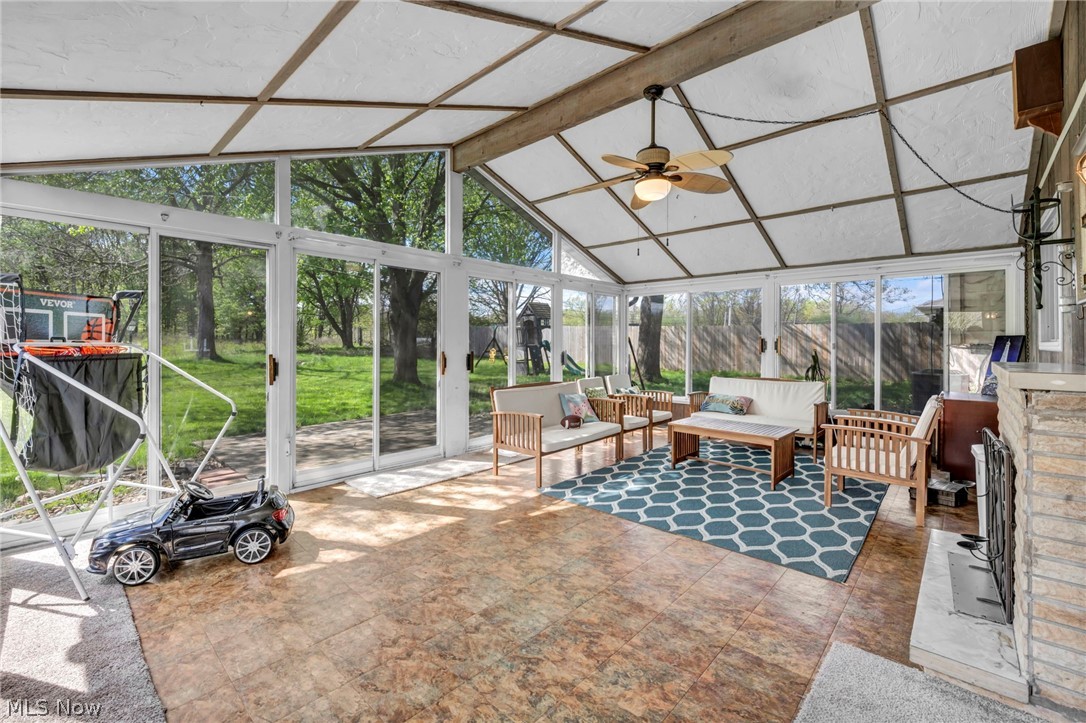 7850 E Linden Lane