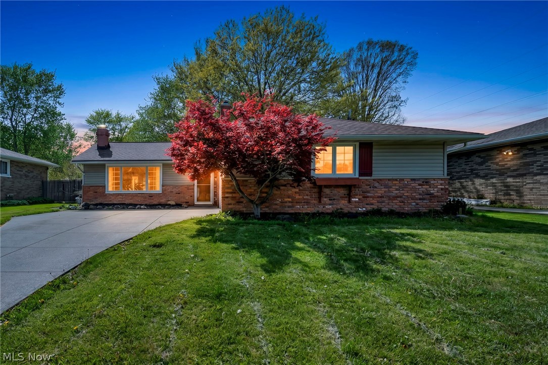 7850 E Linden Lane