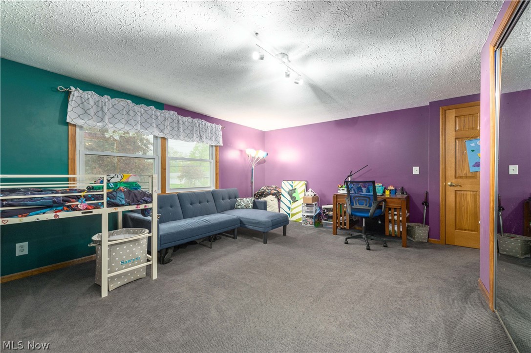 640 W Martin Avenue