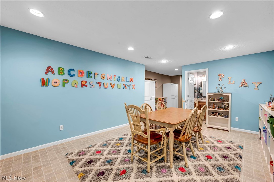 2663 Ambridge Drive