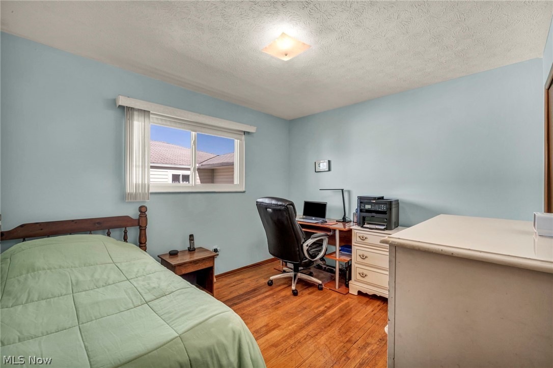 15816 Mendota Avenue