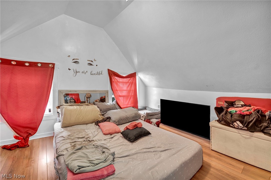 3214 W 61st Street