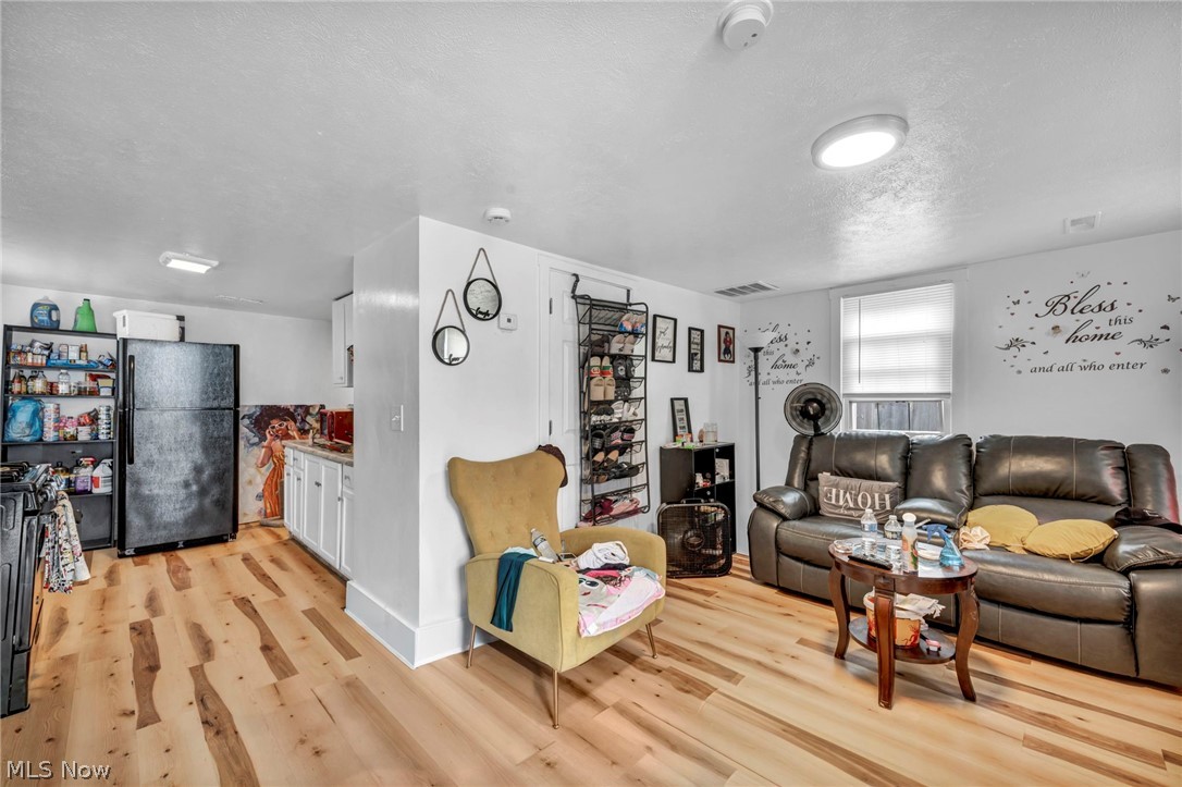 3214 W 61st Street