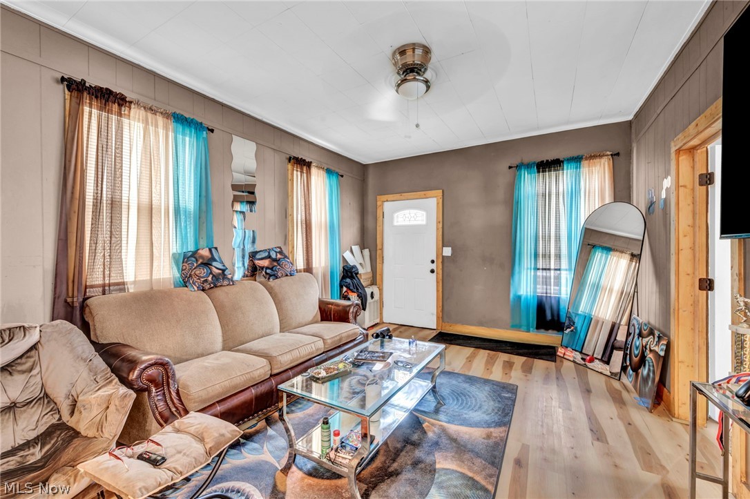 3214 W 61st Street